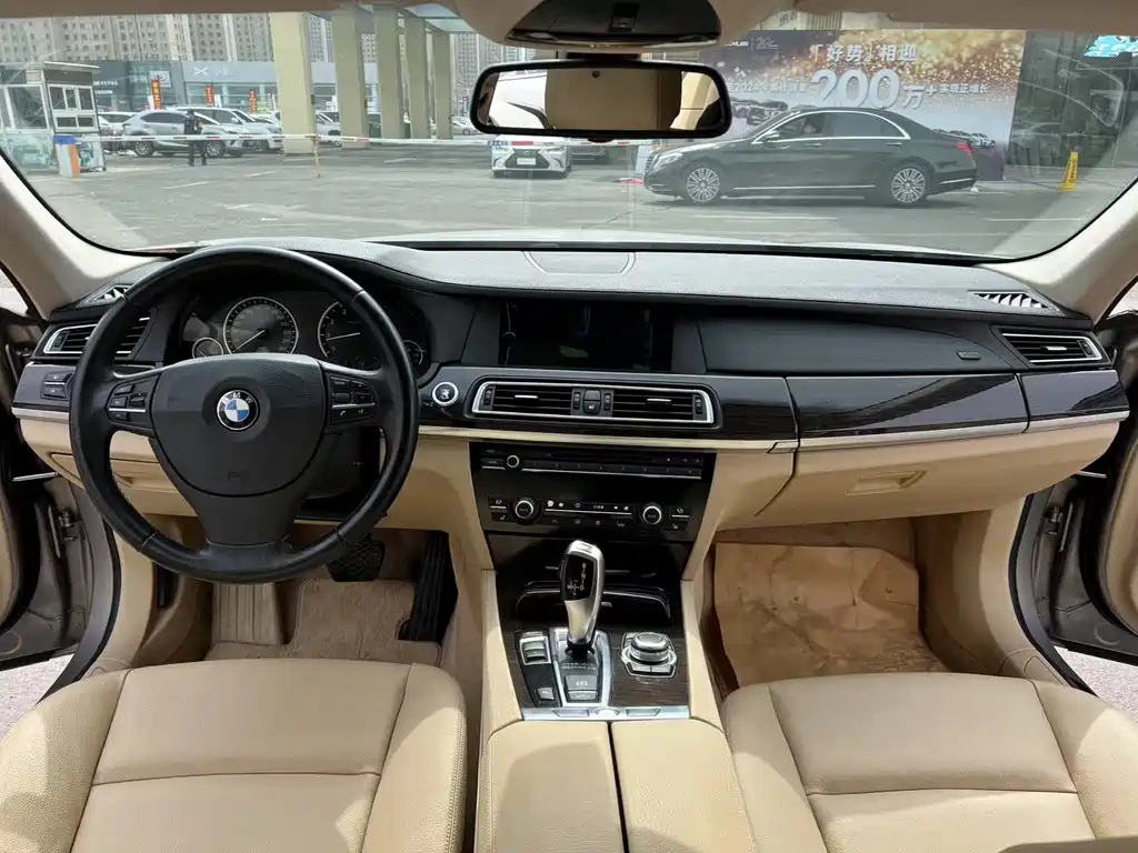 BMW 7 Series 7 2009 730Li Lead