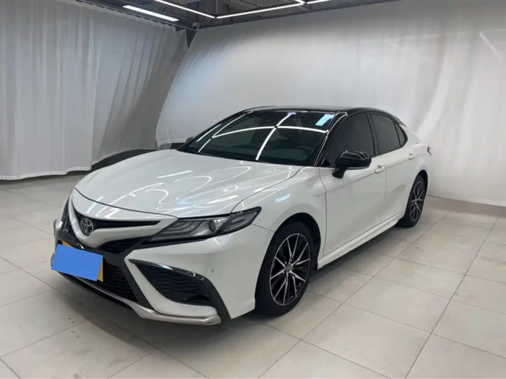 Toyota Camry 2021 2.0S