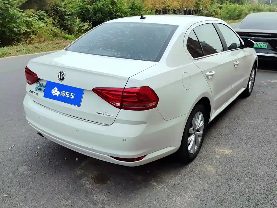 Volkswagen Lavida — миниатюра 3