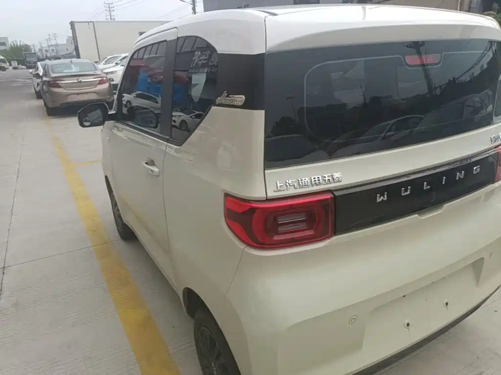 Wuling MINIEV — миниатюра 5