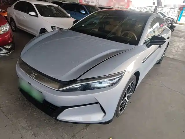 2025 BYD Han