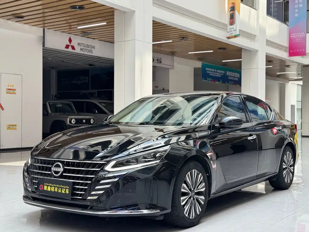 Nissan Teana 2023