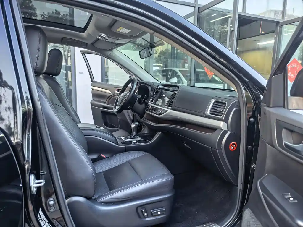 Toyota Highlander — миниатюра 8