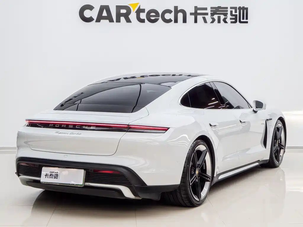 Porsche Taycan 2019 Taycan Turbo