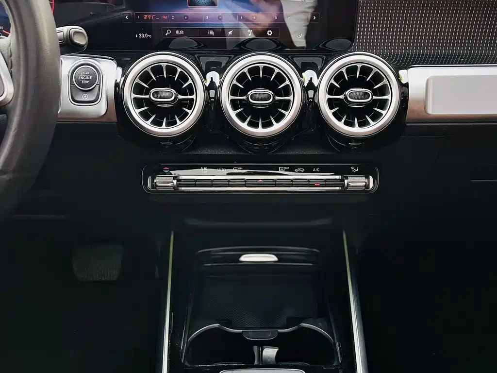 Mercedes-Benz GLB 2021 GLB 200