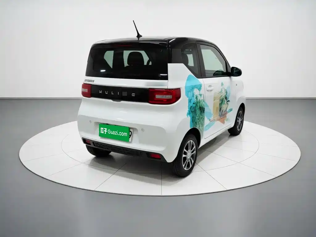 Wuling MINIEV — миниатюра 6