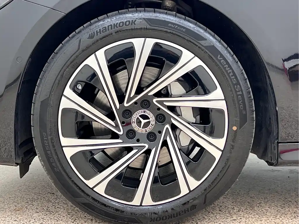 Mercedes-Benz E-Class E 2024 E 300 L Luxury