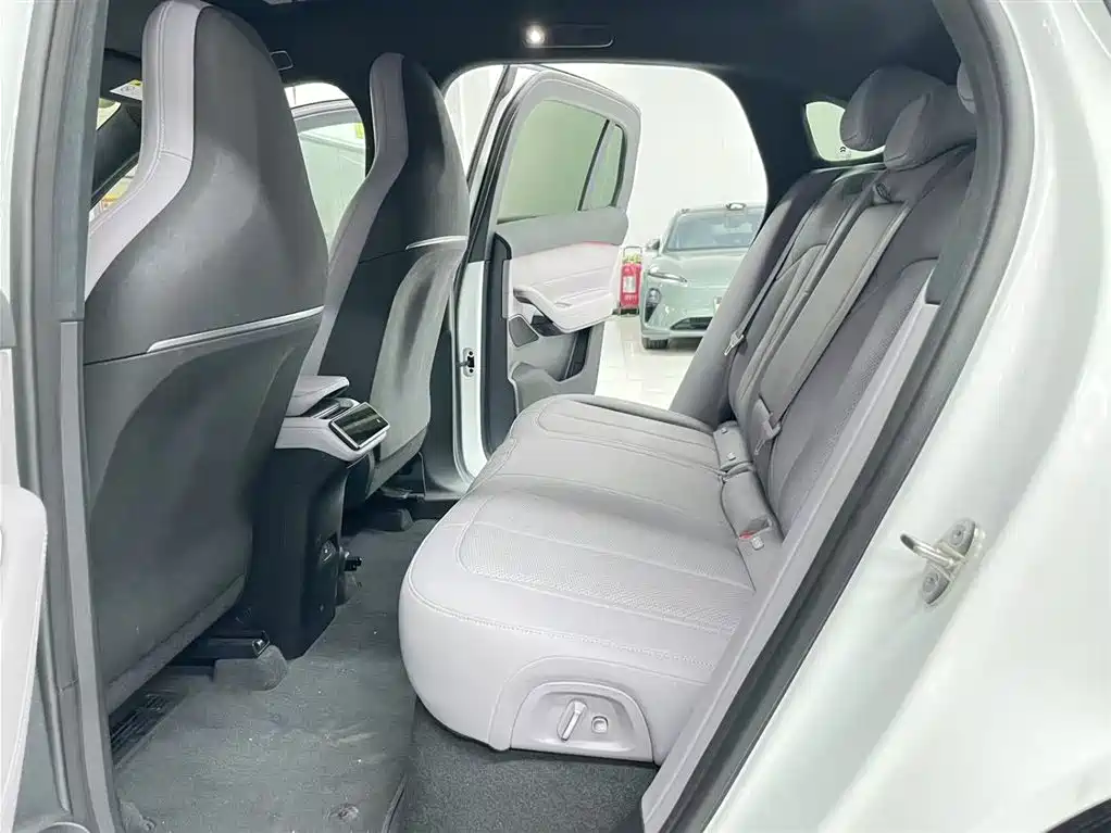 NIO EC6 2023 75kWh