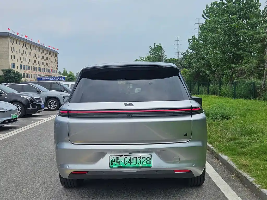 Li Auto L8 2023 Pro