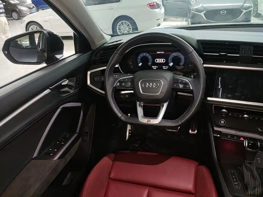 Audi Q3 Sportback — миниатюра 11
