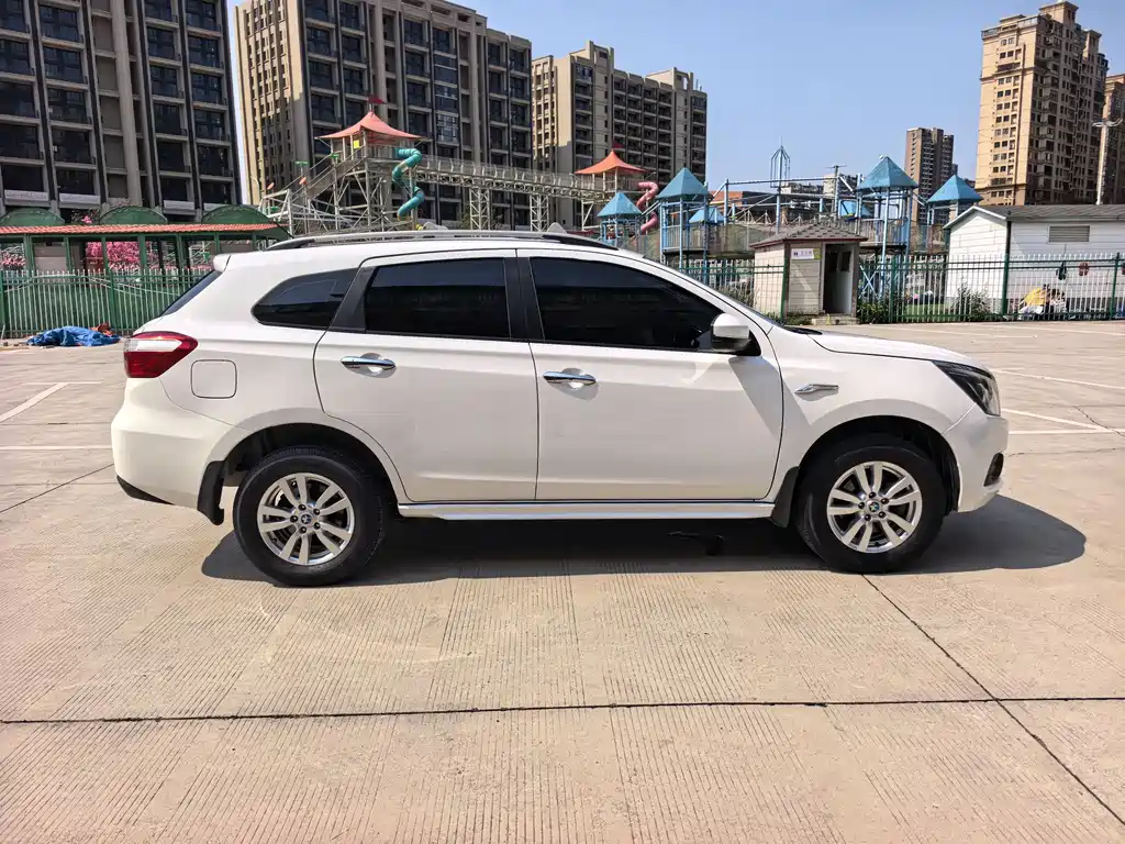 Venucia T70 2.0L CVT Wise Fun Edition, фото 12