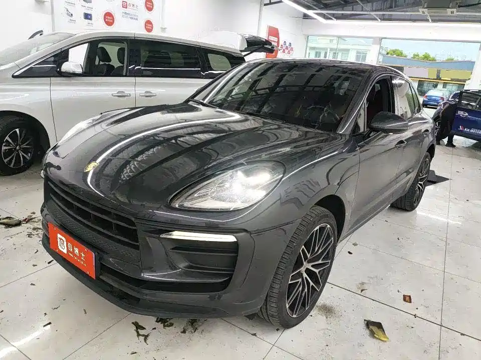 Porsche Macan 2022
