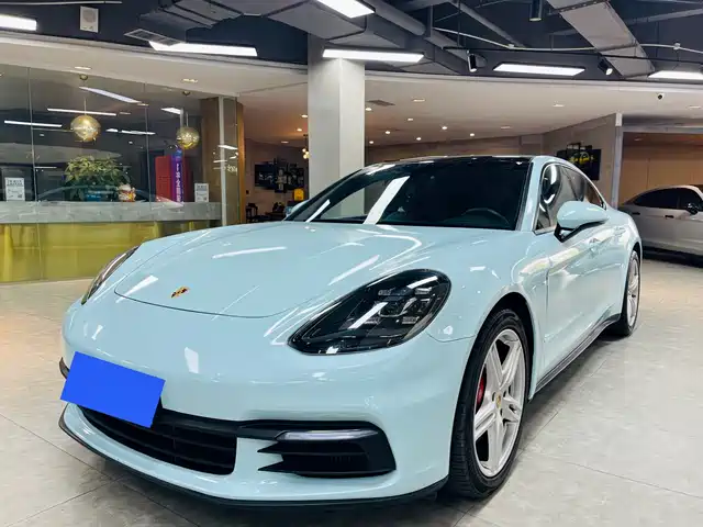 PORSCHE PANAMERA 2020