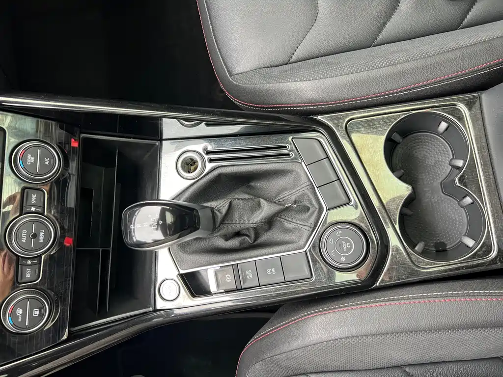 Volkswagen Tayron 2019 330TSI Luxury VI
