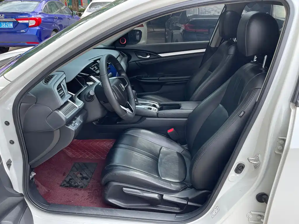 Honda Civic 2019 220TURBO CVT V