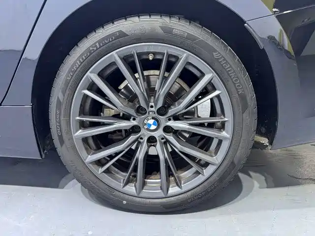 BMW 3 Series — миниатюра 15