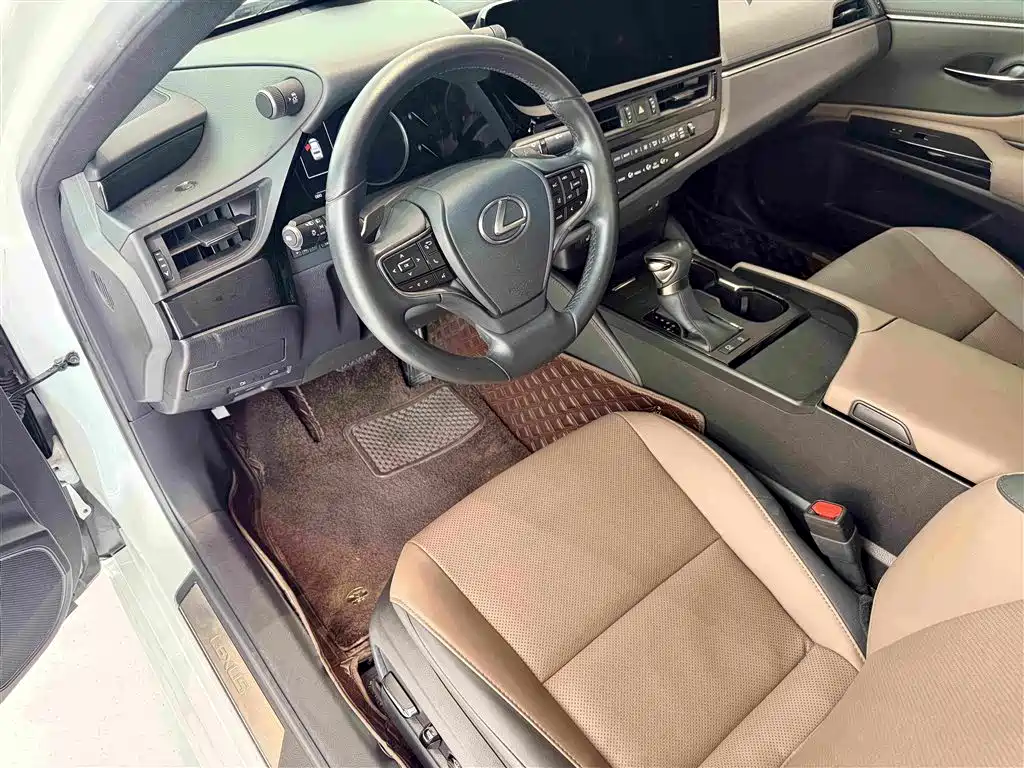 Lexus ES — миниатюра 25