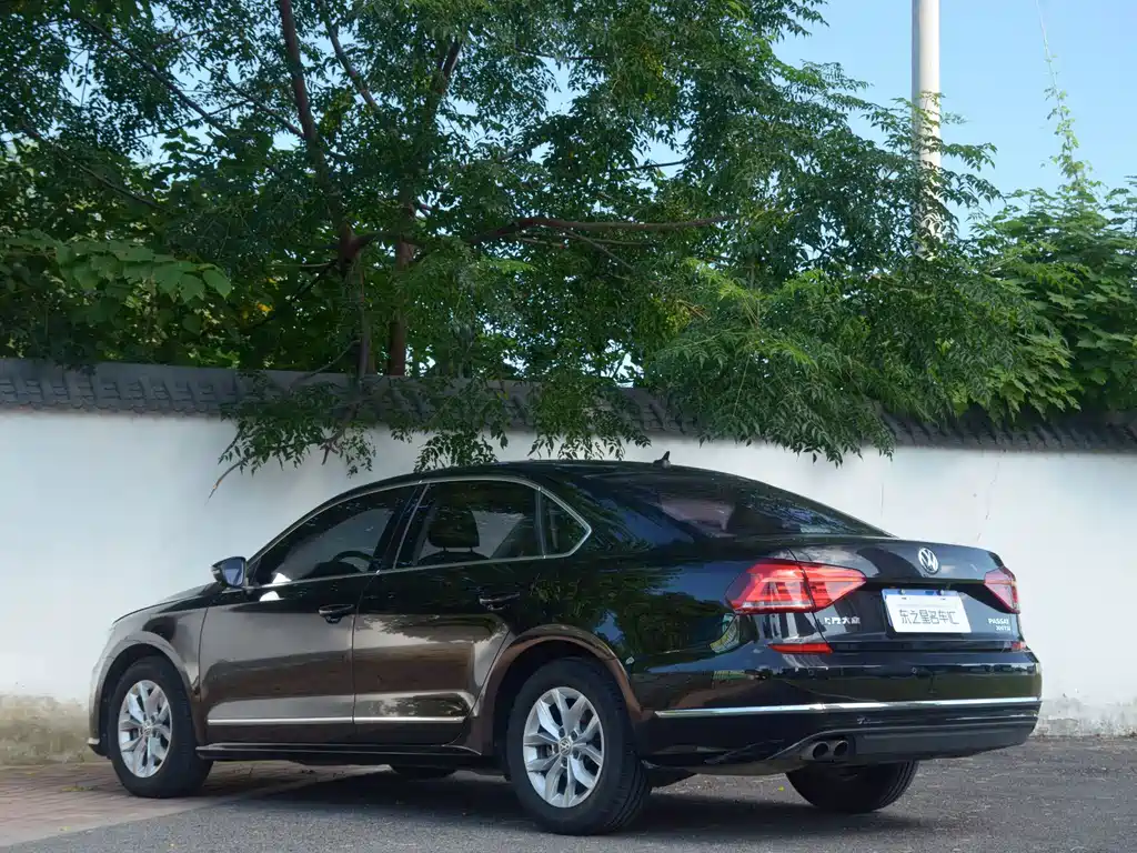 Volkswagen Passat — миниатюра 12