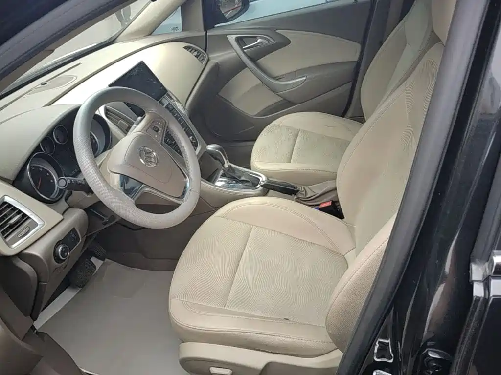 Buick Excelle — миниатюра 15