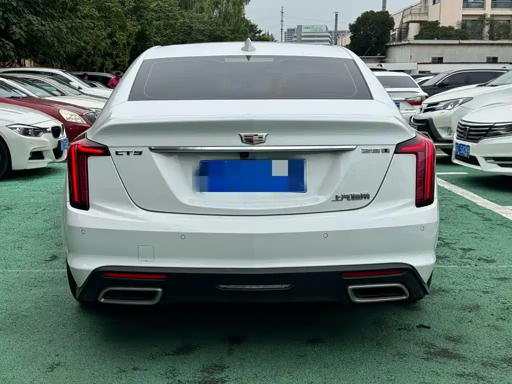Cadillac CT5 — миниатюра 8