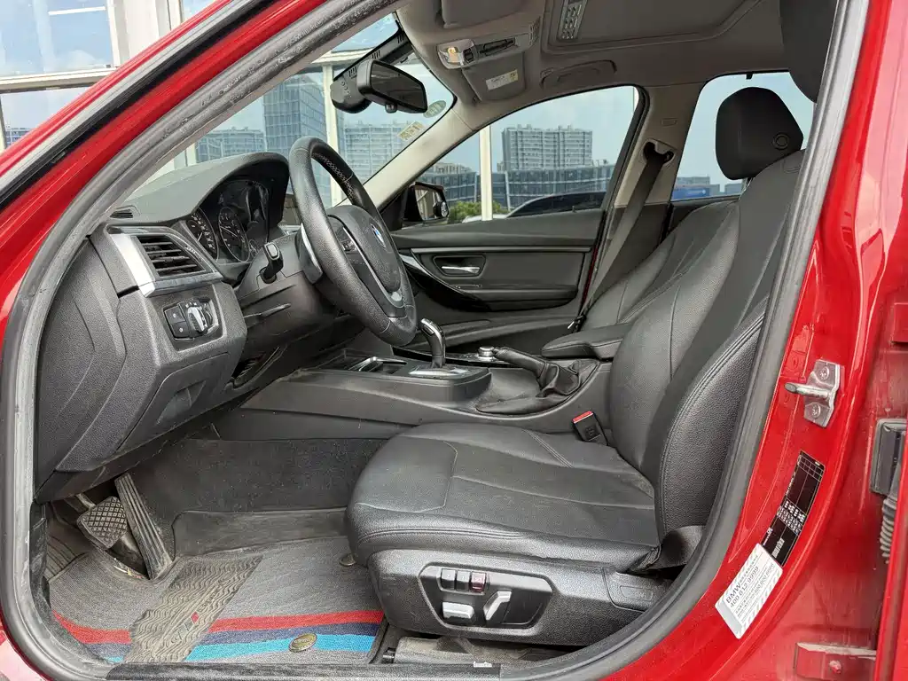BMW 3 Series — миниатюра 6