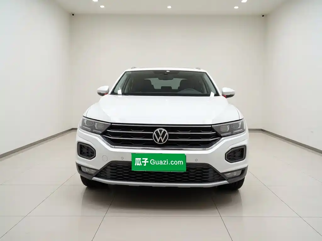 Volkswagen T-Roc — миниатюра 2