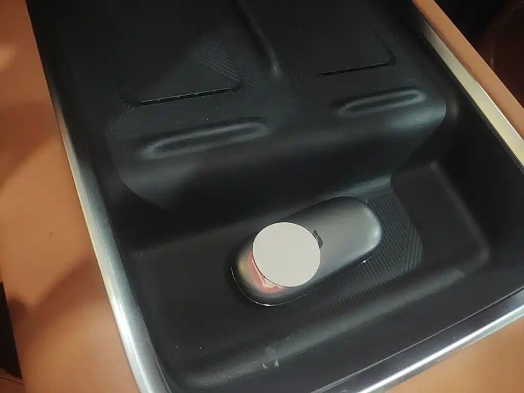 Li Auto Li L8 — миниатюра 9