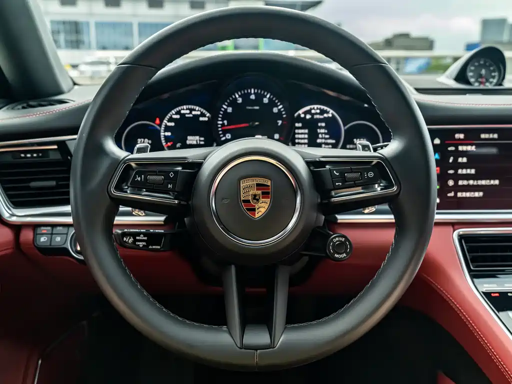 Porsche Panamera — миниатюра 19