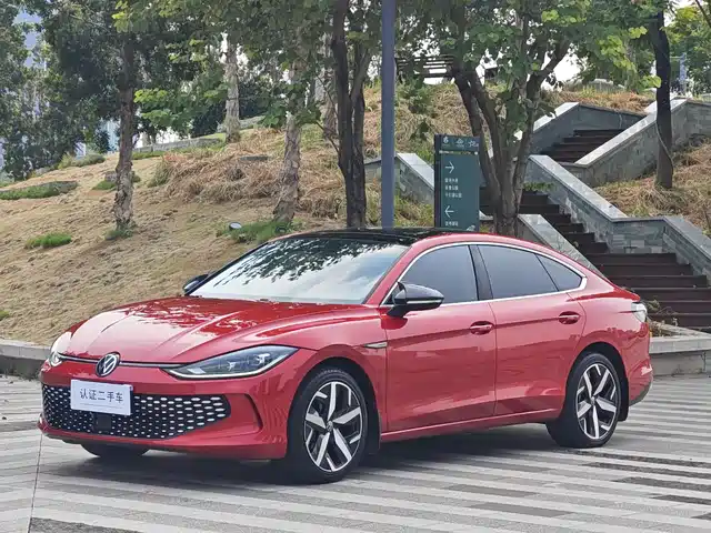 VOLKSWAGEN LINGDU 2022