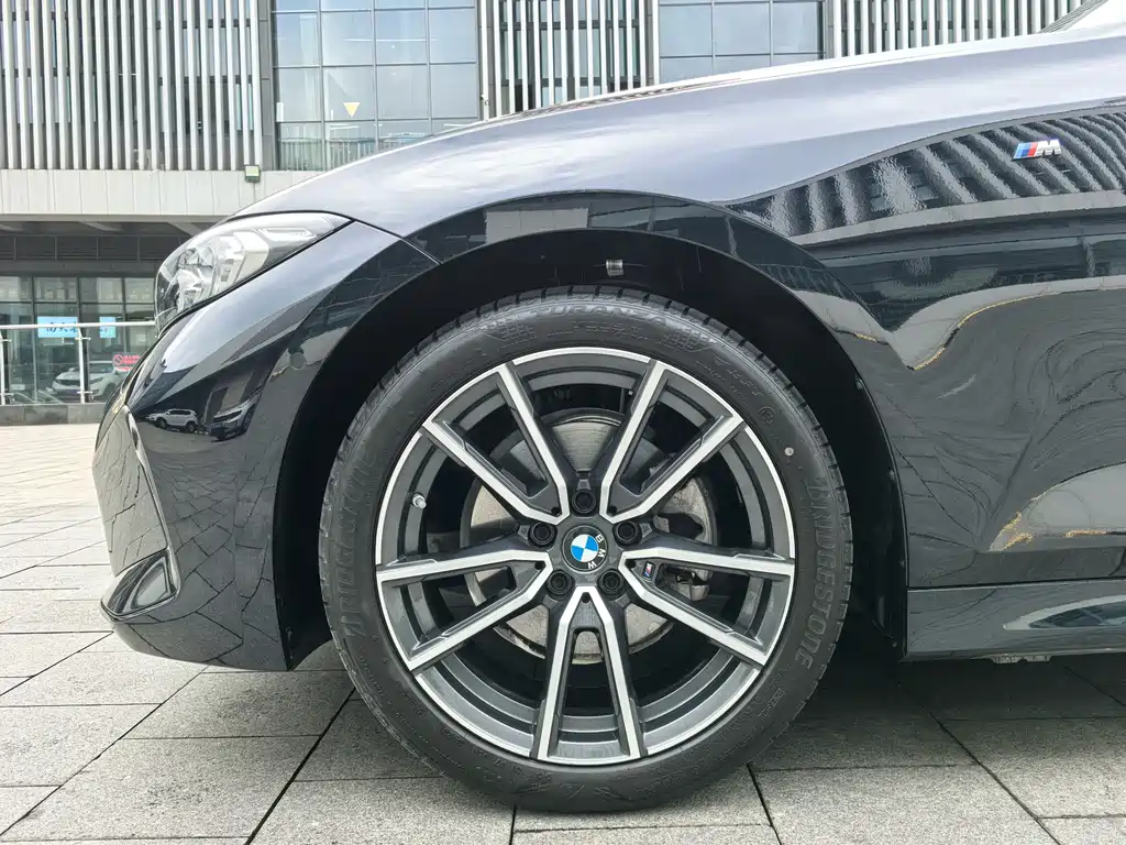 BMW 3 Series 3 2025 325Li M Sport