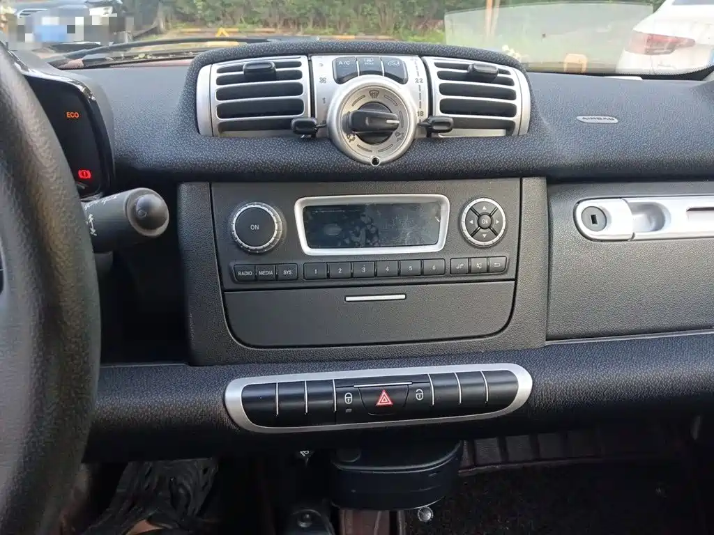 smart Smart Fortwo — миниатюра 6