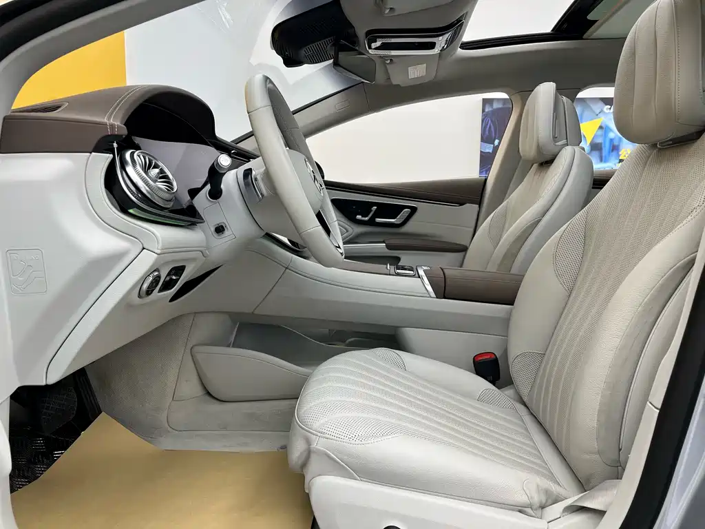 Mercedes-Benz EQS 2022 450+