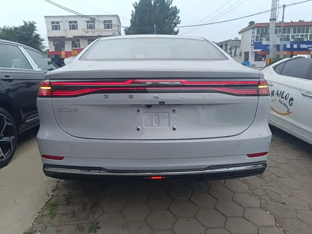 Geely Galaxy Galaxy A7 EM A7 EM 2025 EM-i 150km Premium