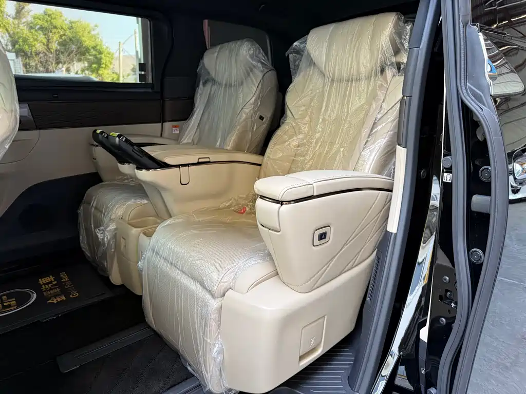 Toyota Alphard 2025 2.5L Premium