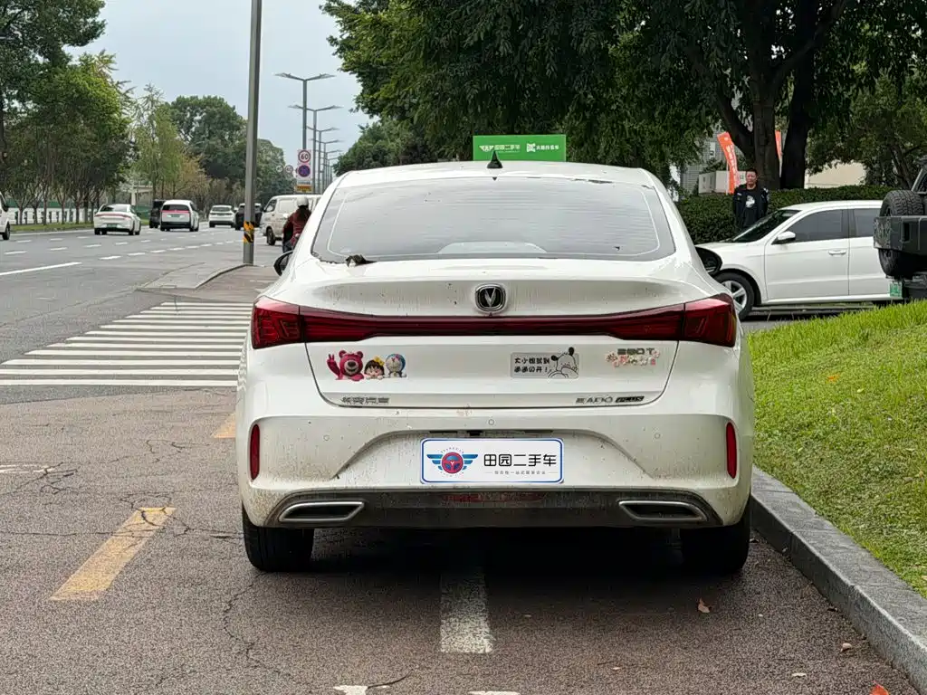 Changan Eado — миниатюра 5