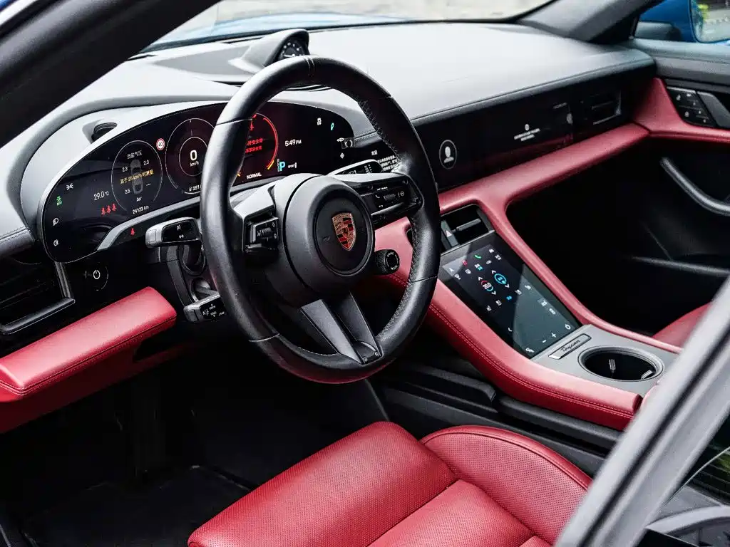 Porsche Taycan — миниатюра 4