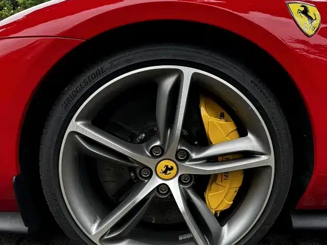 Ferrari 296 2022 3.0T V6 GTS