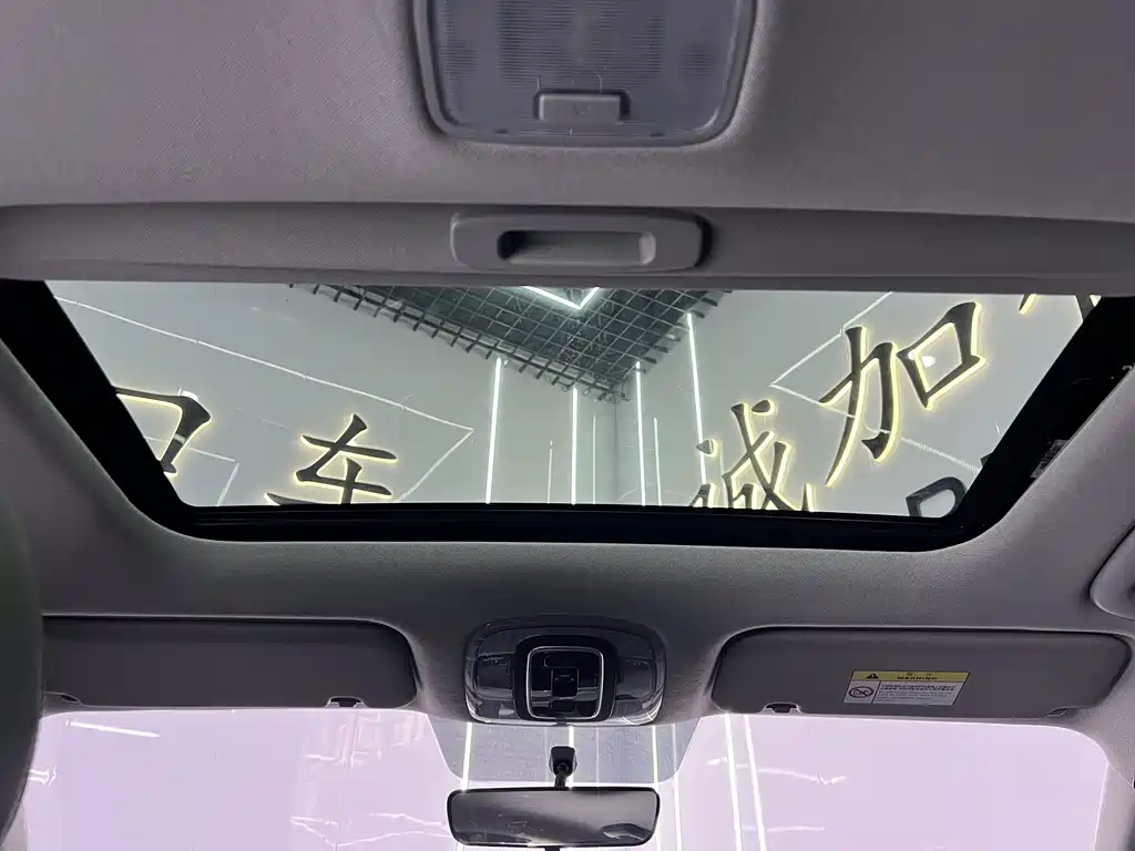 Hyundai Elantra — миниатюра 18