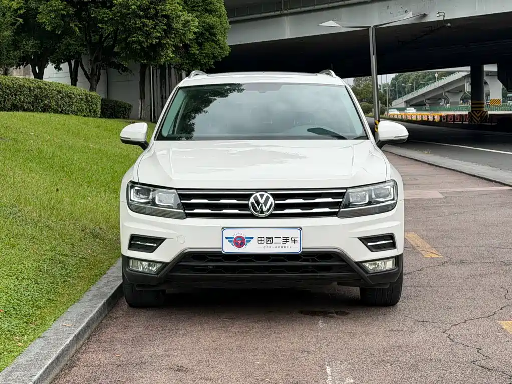 Volkswagen Tiguan L — миниатюра 2
