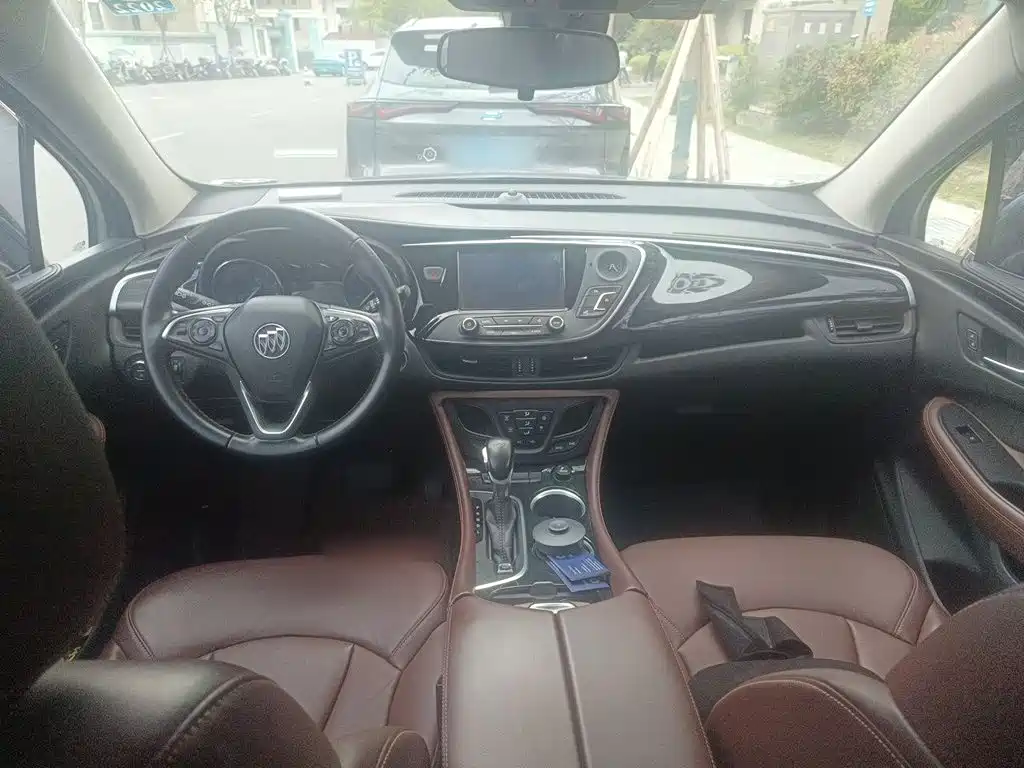 Buick Envision Plus — миниатюра 10