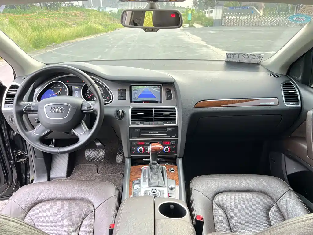 Audi Q7 — миниатюра 13