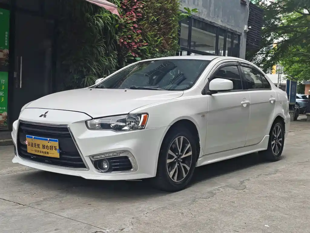 Mitsubishi Lancer EX 2016