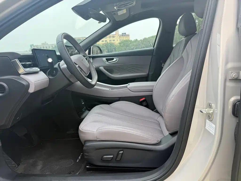 Roewe M7 DMH — миниатюра 4