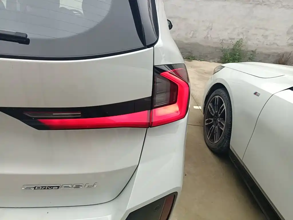 BMW X1 2024 sDrive25Li M Sport