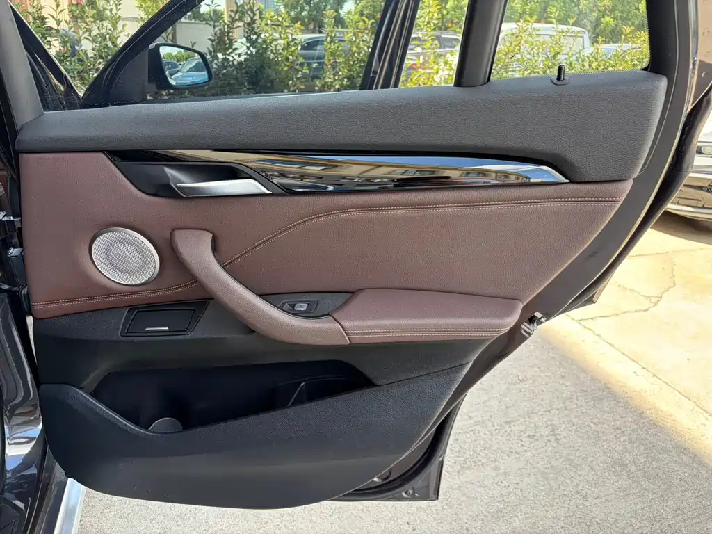 BMW X1 — миниатюра 17