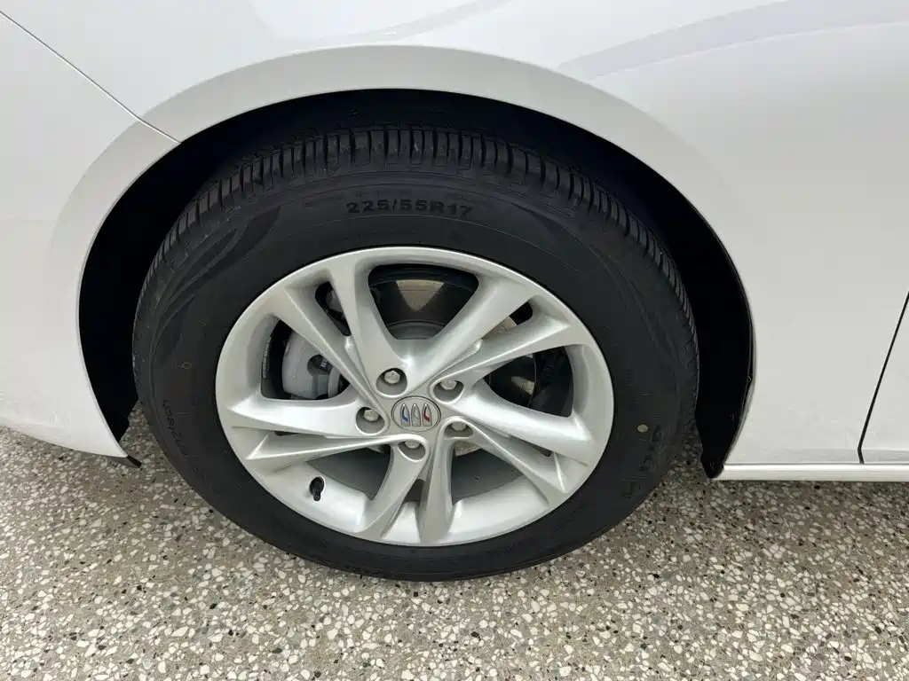Buick Regal — миниатюра 14