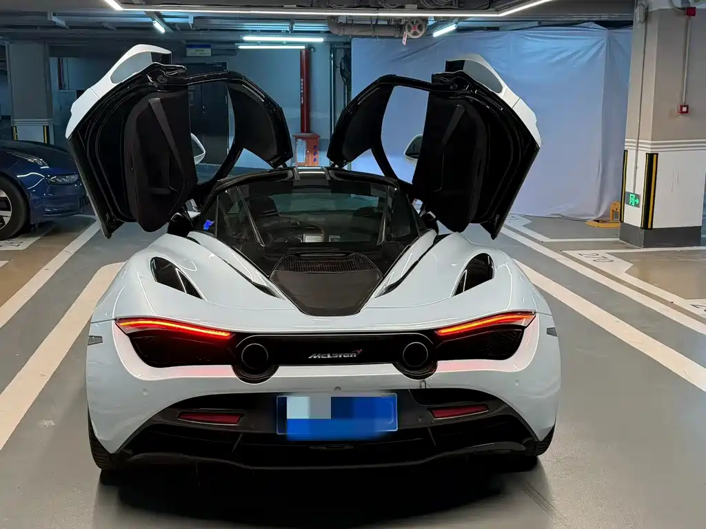 MCLAREN 720S