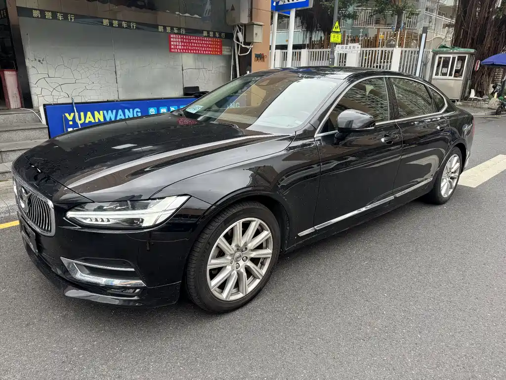 Volvo S90 2019