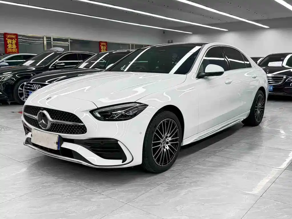 Mercedes-Benz C-Class 2024