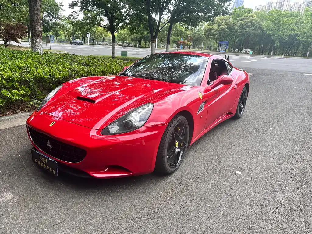 Ferrari California T 2010